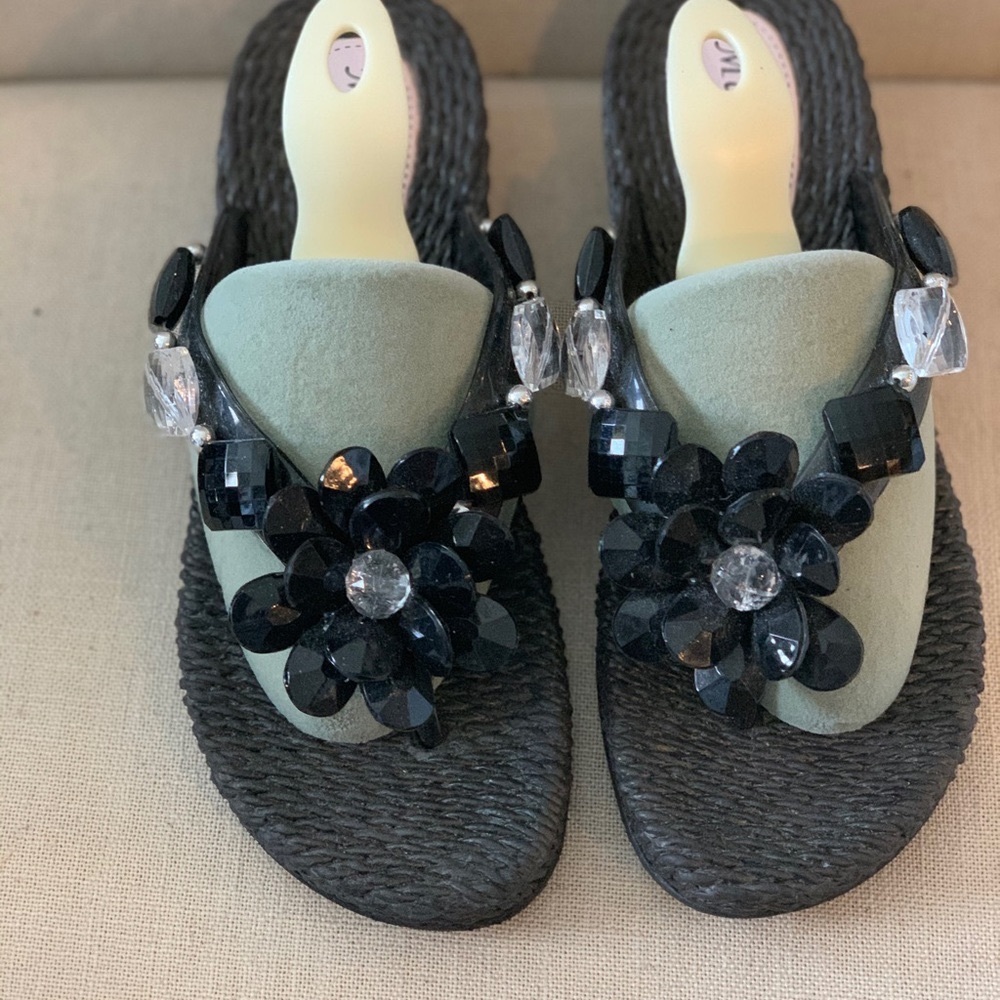 Black Rubber sandals flower strap rhinestones